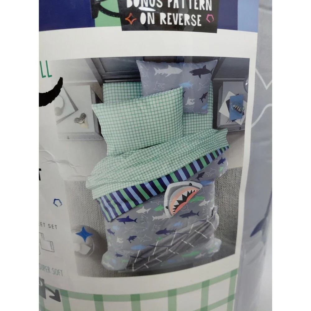 Boys Complete Bedding Set, FULL - comforter, sheet, sham, Shark Week Retails120$